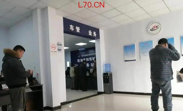 全国数万张70岁以上驾驶证被注销，只因漏做这一步！新规背后暗藏大坑-有驾