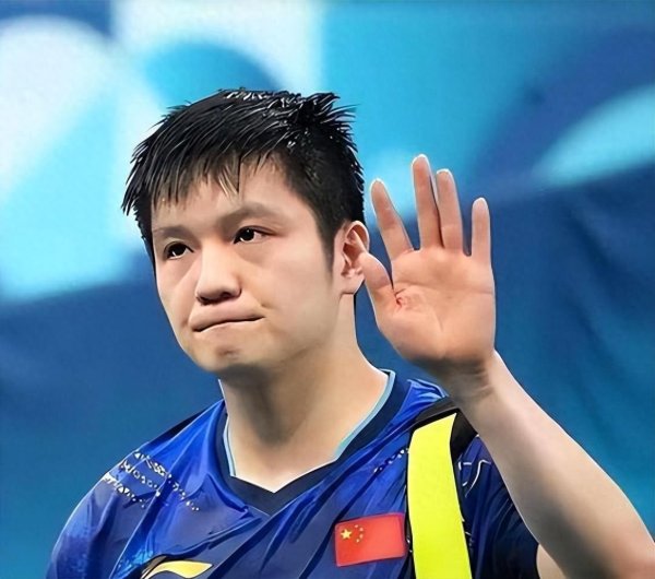 国乒伦敦夺冠仅48小时, 外媒发布会带节奏, 樊振东被拉下水嘲讽