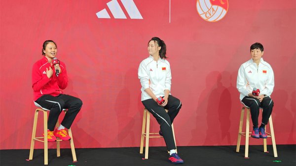 中国女排队员畅谈排球情缘